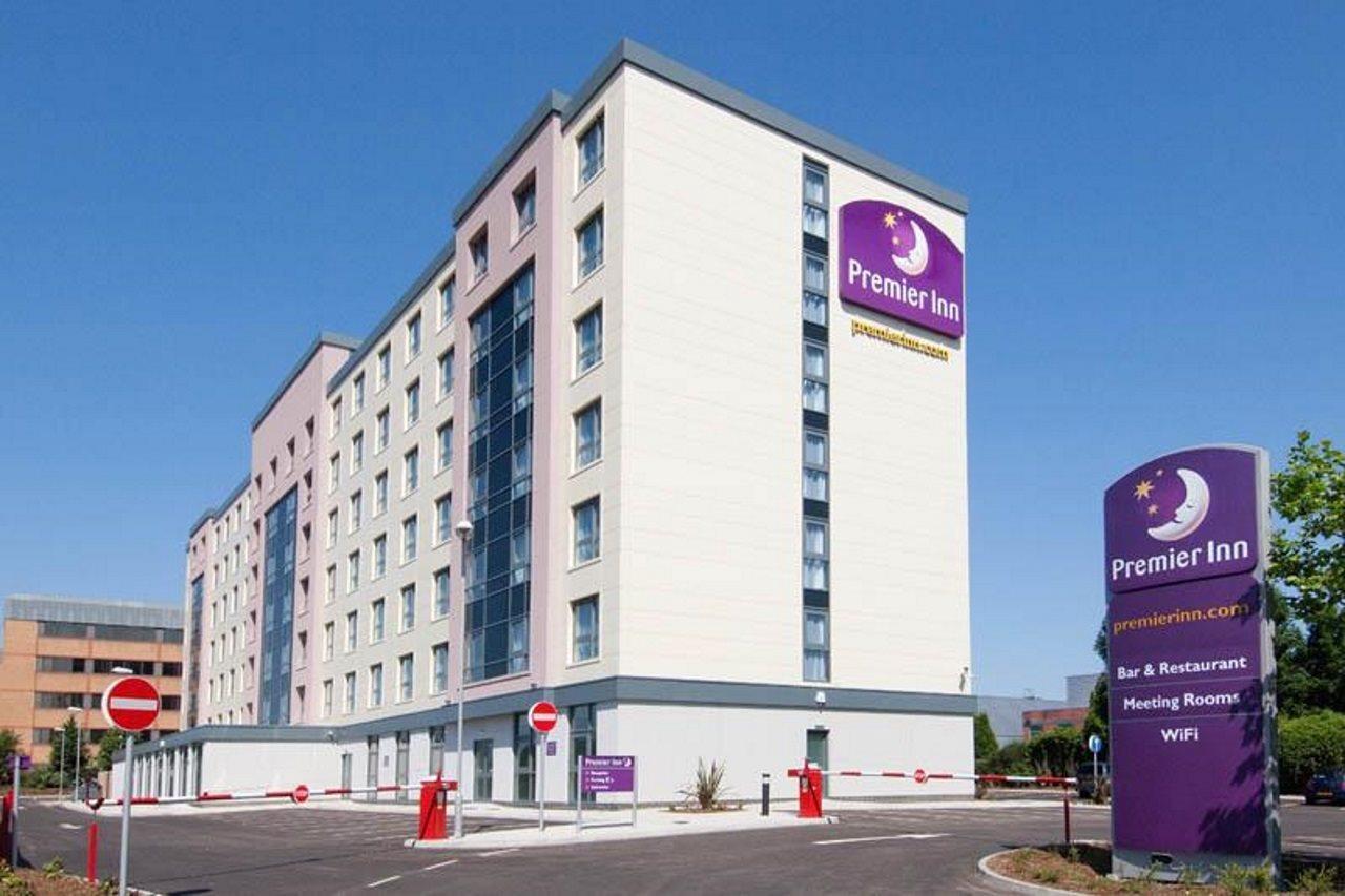 Premier Inn London Gatwick Airport - Manor Royal Κρόουλι Εξωτερικό φωτογραφία