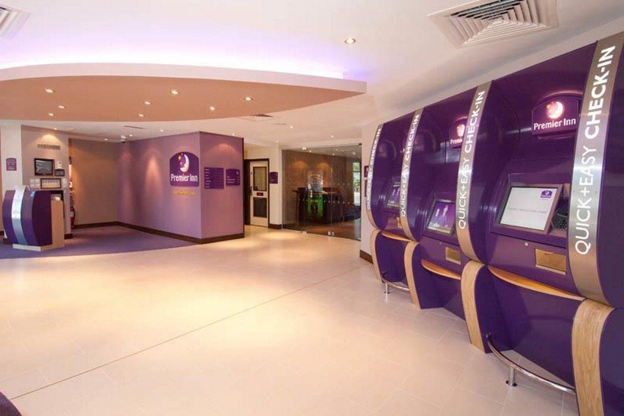 Premier Inn London Gatwick Airport - Manor Royal Κρόουλι Εξωτερικό φωτογραφία